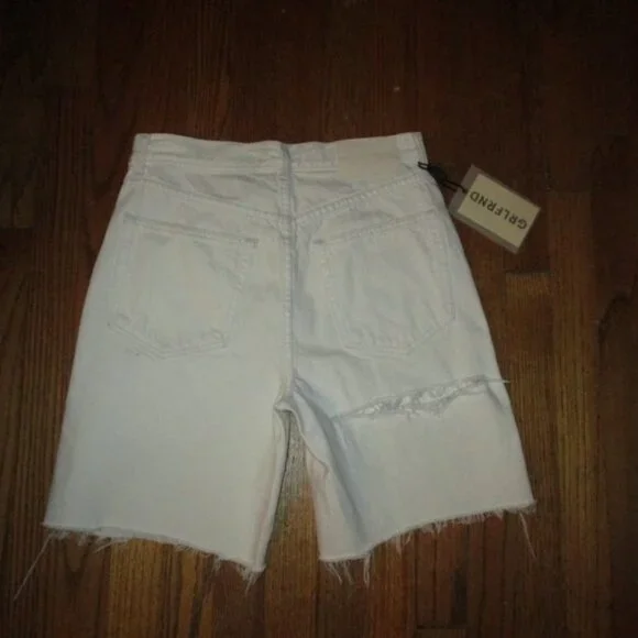 GRLFRND The Quinn 90's Boyfriend Short - Picture 2 of 9